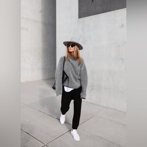 Club Monaco Wool Brim Hat Fedora
Made in Italy